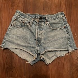 Levi high waisted shorts